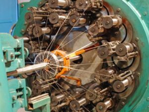 Rope braiding machine